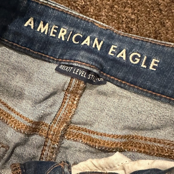 EUC American Eagle Next Level stretch denim blue jeans distressed Sz 6 bottoms - Picture 4 of 6